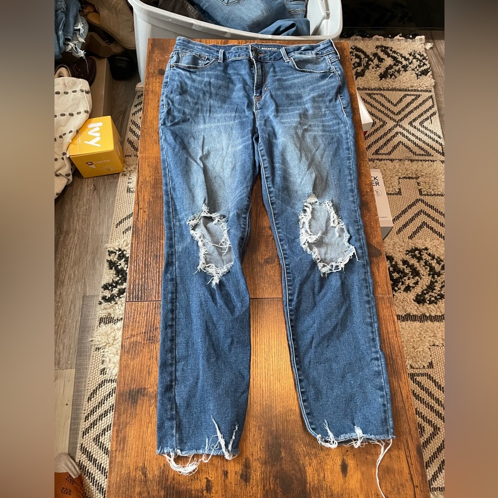 Women’s old navy Blue Distressed Jeans
